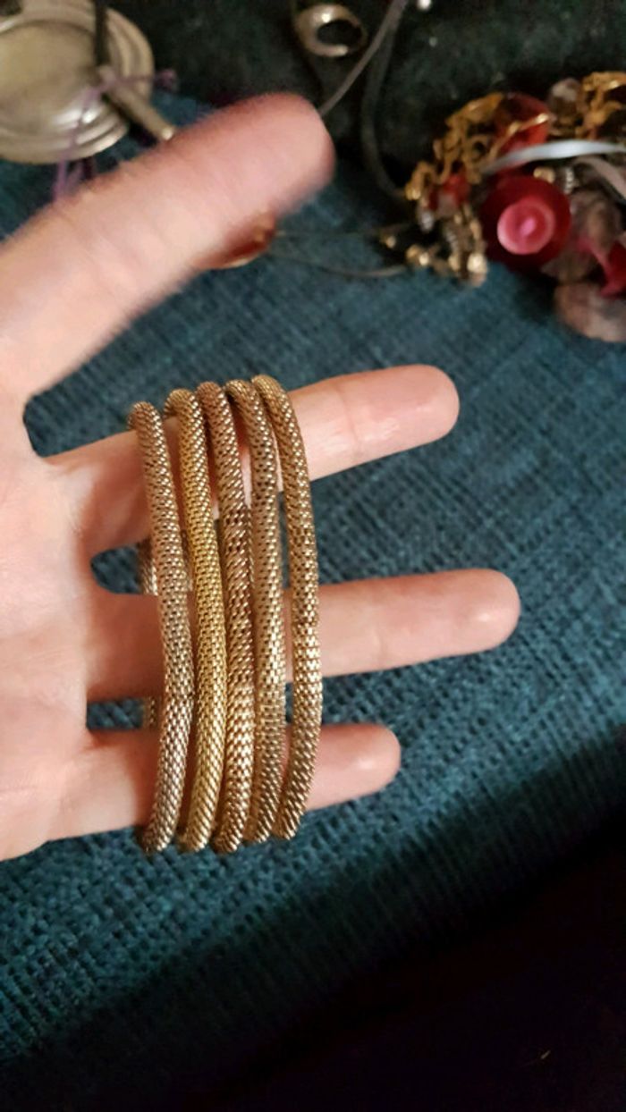 5 bracelets - photo numéro 2