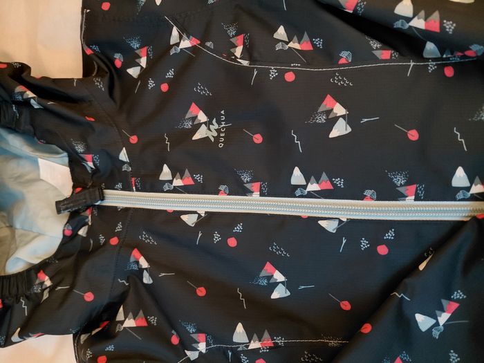 impermeable DECATHLON 5/6ans - photo numéro 2