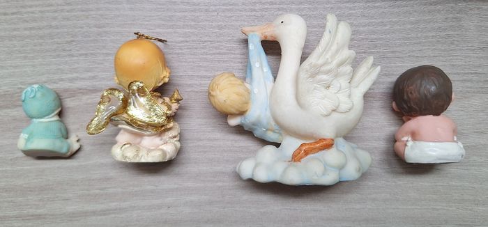 Lot de 4 figurines naissance garçon - photo numéro 2