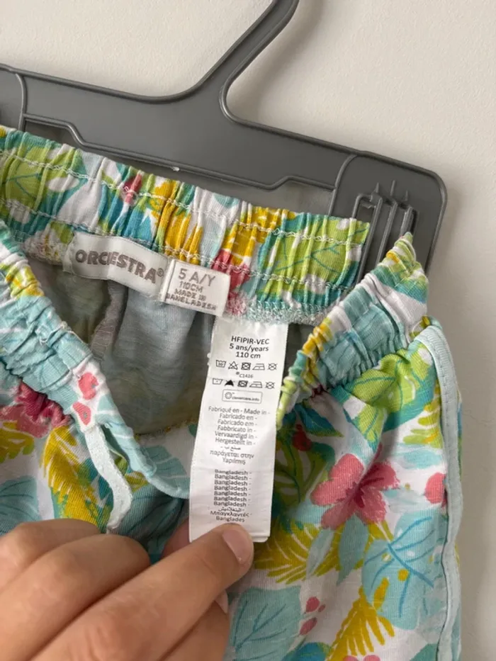 👖 short fleuri - fille -5 ans - 110 cm - orchestra très bon état - photo numéro 4
