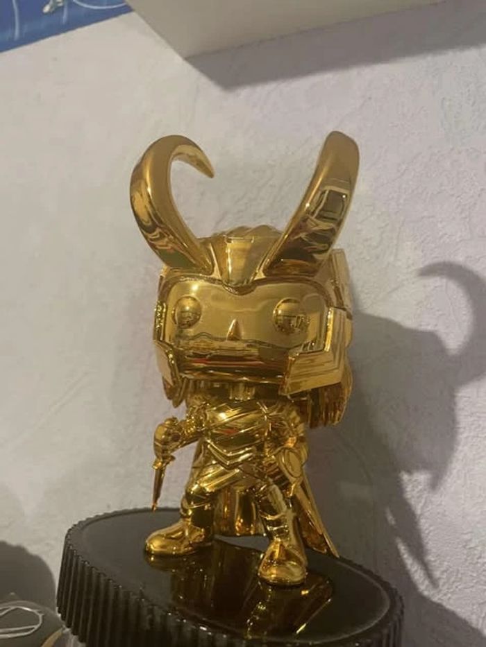 pop loki doré - photo numéro 3