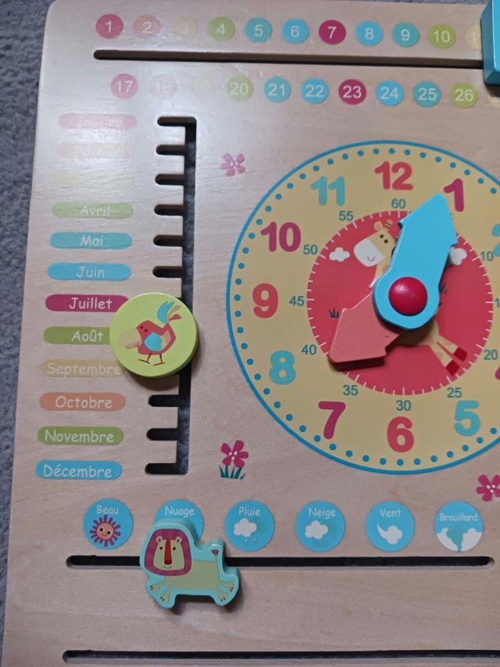 Calendrier en bois - photo numéro 2