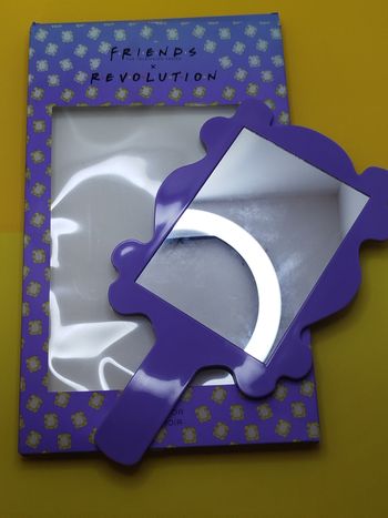 Miroir Friends x Revolution 