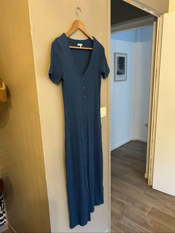 Robe longue côtelée et boutonnée