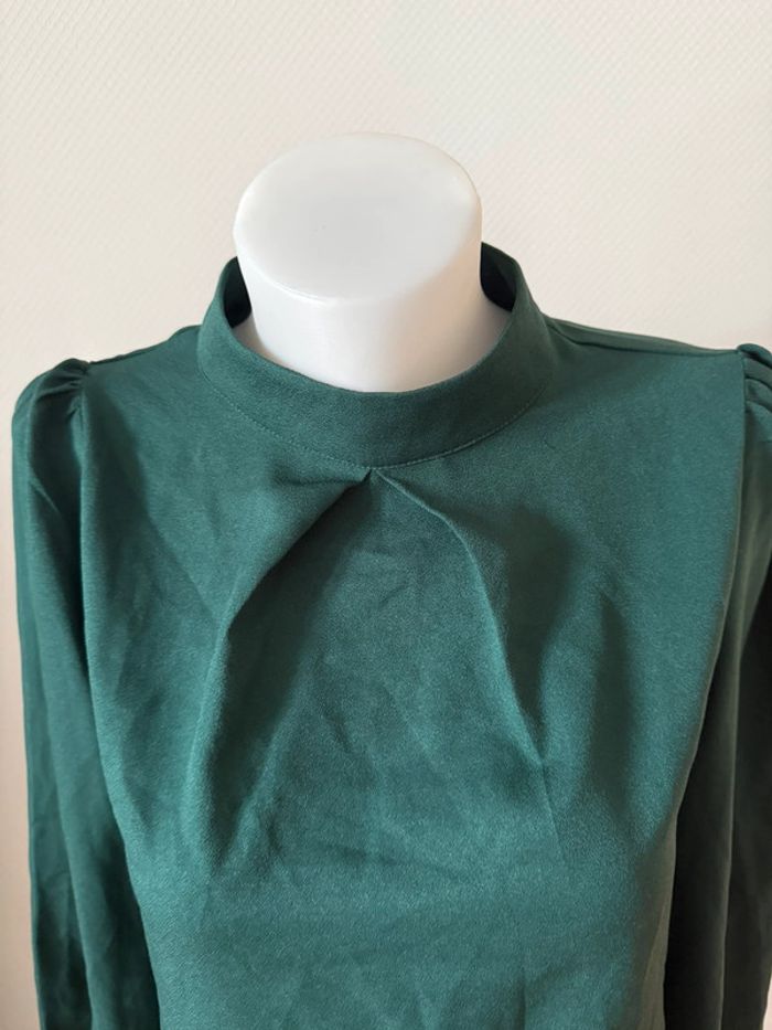 Blouse verte en très bon état taille S SHEIN - photo numéro 3