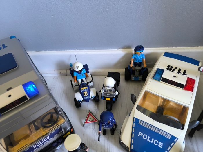 Lot de police playmobil - photo numéro 3