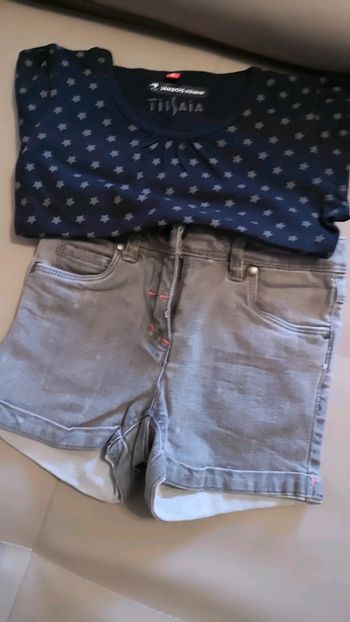 T shirt noir étoiles grises et short