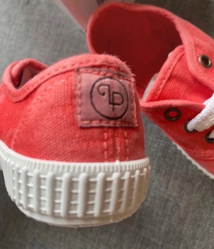 Tennis chaussures Lola Palacios  pointure 21 neuves  Effet délavé - photo numéro 3