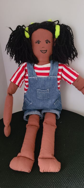 poupée chiffon de couleur salopette tee shirt rayé rouge