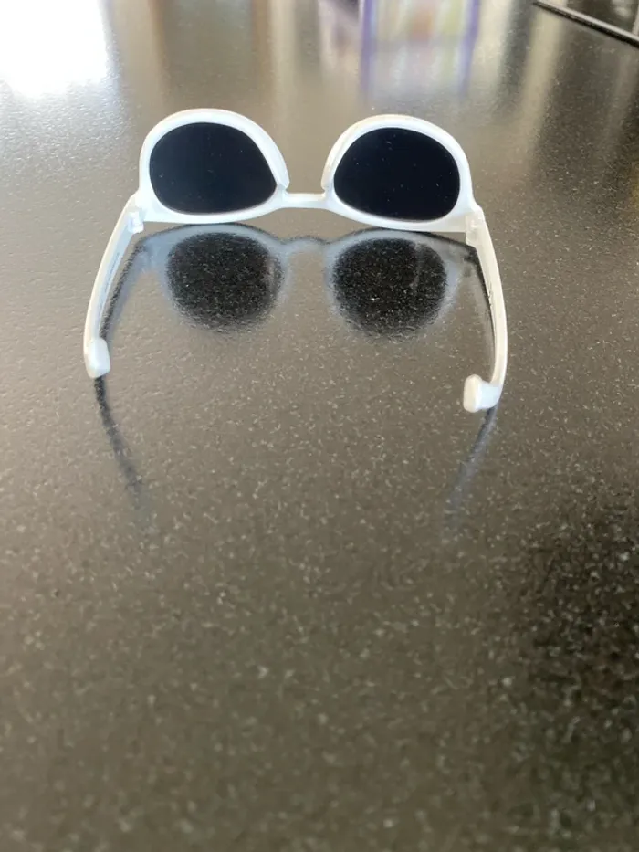 Lunettes de soleil blanche - photo numéro 5