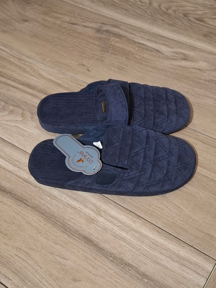 Pantoufles Chaussons Mixte bleu marine - photo numéro 2