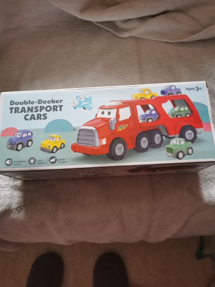 Camion transporteur 3 ans