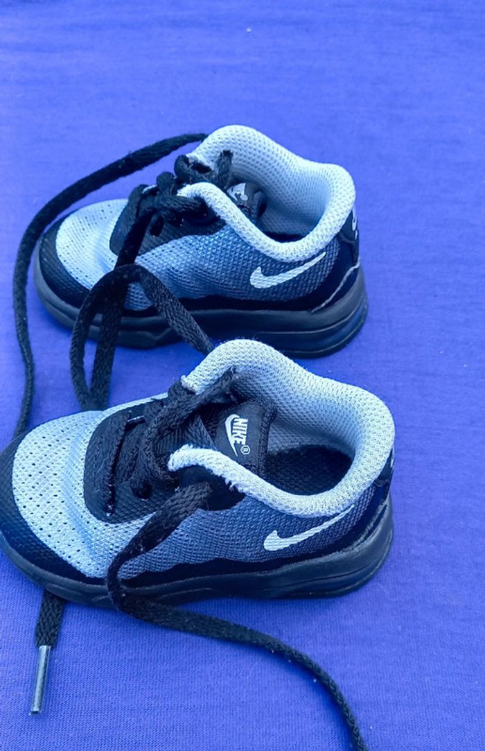 Baskets bébé Nike Air - gris noir - Pointure : 18 5 - photo numéro 2