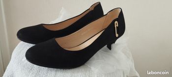 Chaussure 41 daim Cink-Me