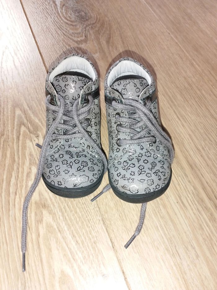 Chaussure - photo numéro 2