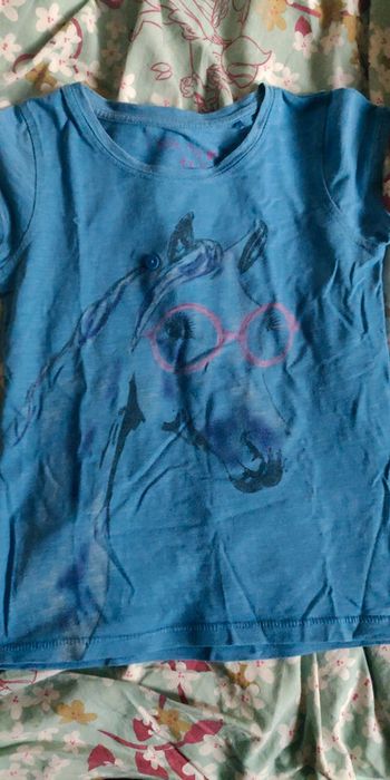 T-shirt bleu 7 ans