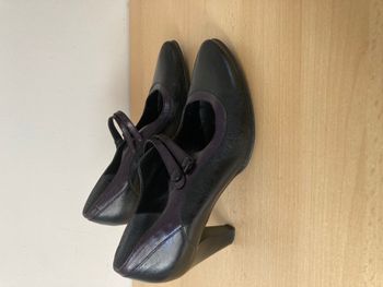 chaussures à talon 	straboski	taille 39