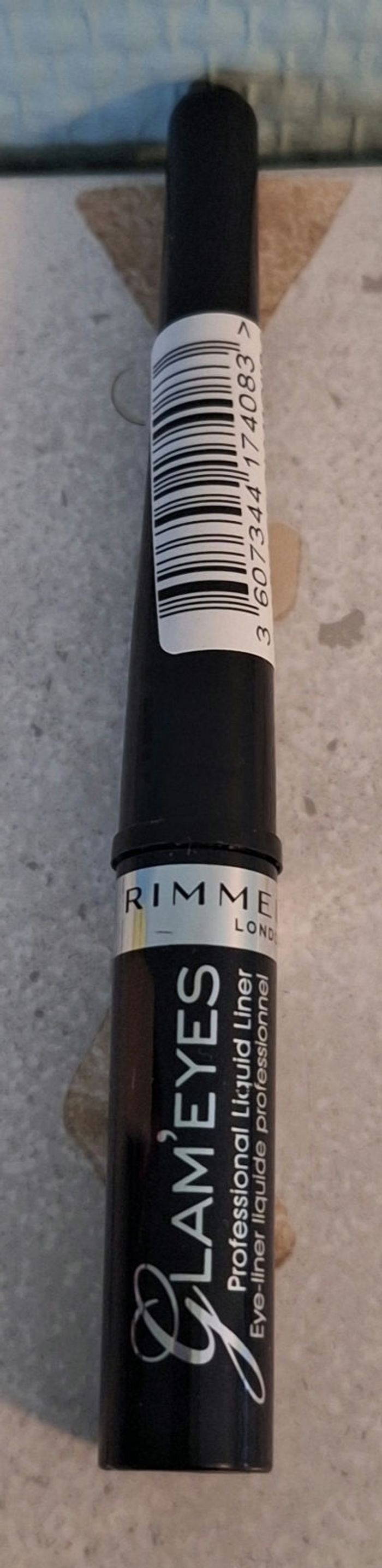 Rouge à lèvres et Eye liner - photo numéro 5