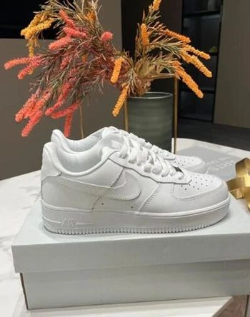 Basket Nike Air Force one 1
42.5