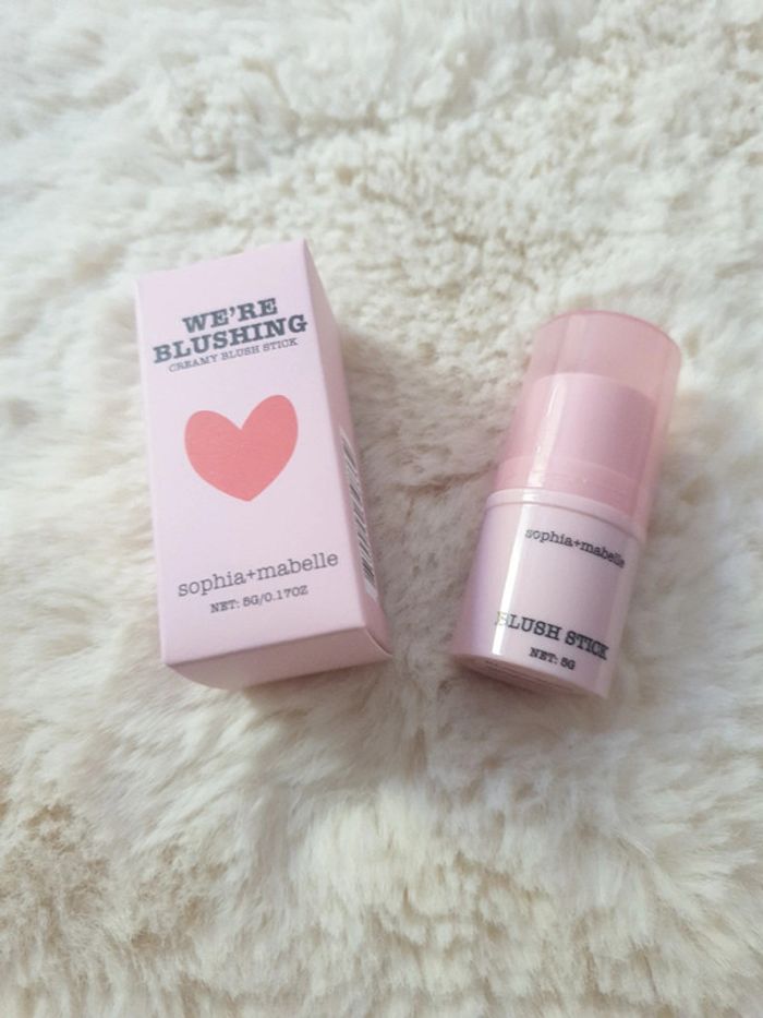 Neuf blush en stick marque Sophie + mabelle