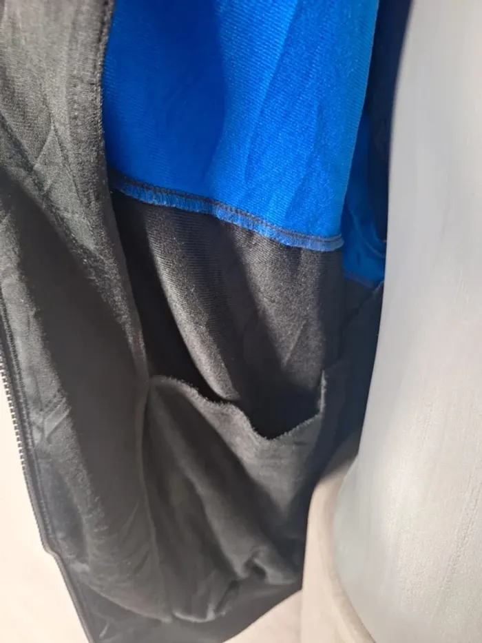 Veste Adidas vintage zippée – Taille L – Bleu/Noir – 2005 - brodé (573) - photo numéro 7