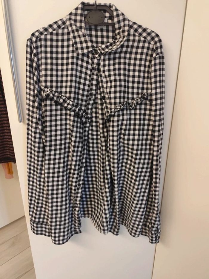 Chemise à carreaux Vichy noir et blanc avec volants - photo numéro 2