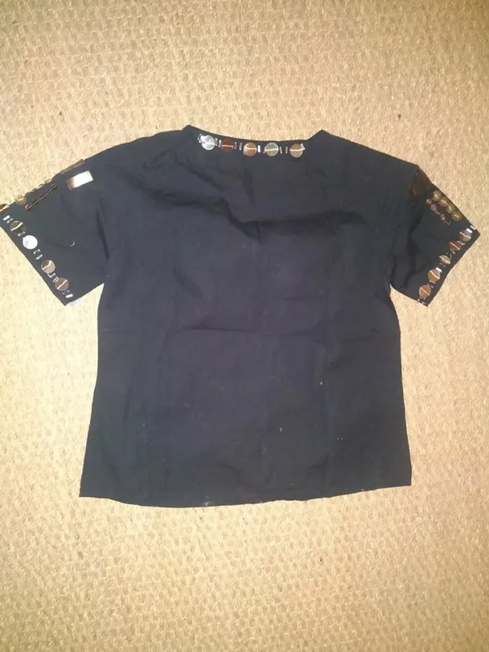 Tee shirt Femme Noir /Sequins - photo numéro 2