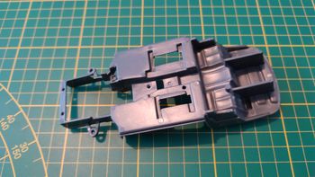 Châssis intérieur pièce détachée miniature Bburago Burago Ford Escort RS Cosworth 1/24 1/24e 1/24ème