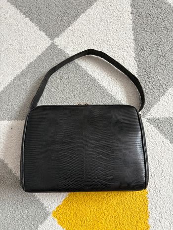 Sac à mains en cuir vintage | Noir | 24 cm X 17,5 cm