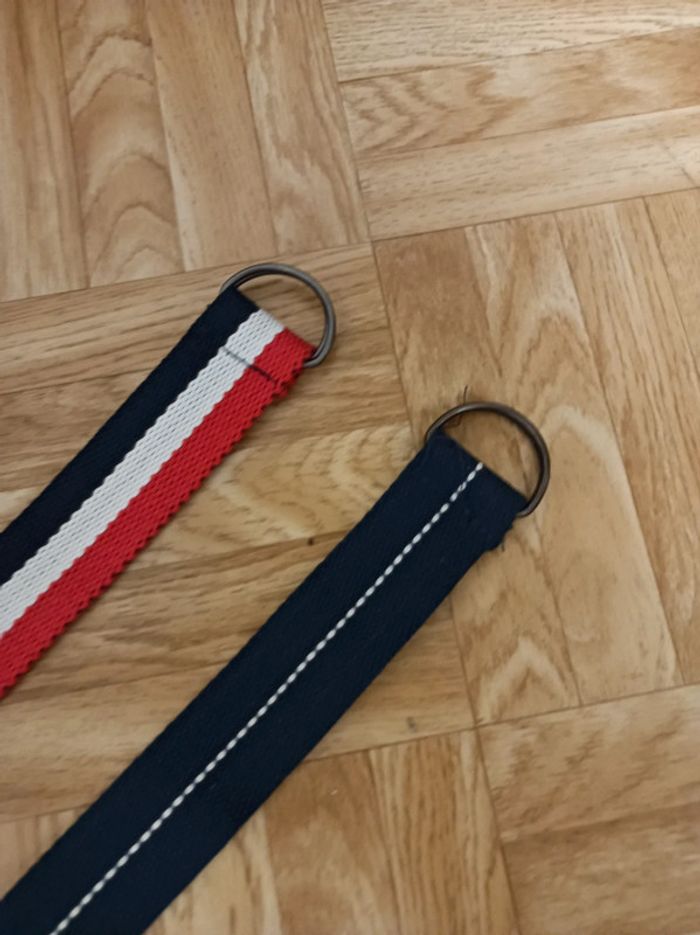 Lot de deux ceintures enfants en très bon état commes neuves - photo numéro 2