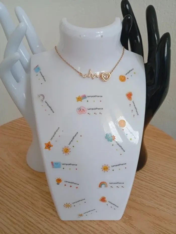 Solde 💝 Collier chaine dorée coeur et signe de fréquence cardiaque - photo numéro 4