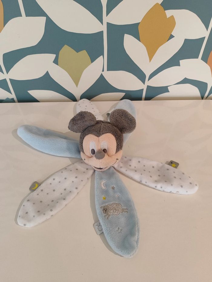 Doudou Mickey pétales fleurs Disney baby