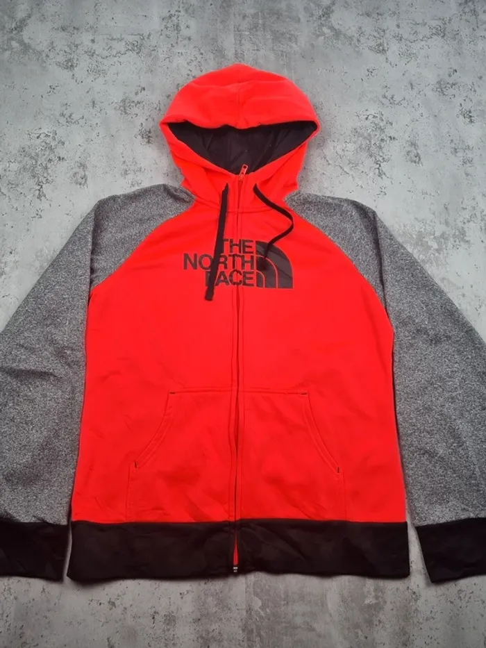 Veste zippée à capuche The North Face rose et grise – Taille M Femme (mesures en photos) - photo numéro 3