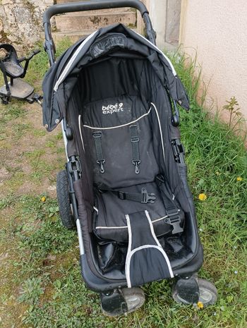 Poussette avec maxi cosy 