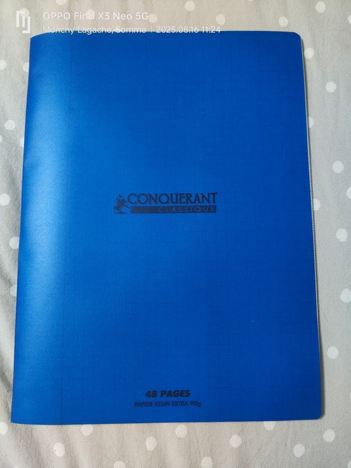 Cahier 48 pages 24x32cm couverture plastique grand carreaux Réduction jusqu'à -70%