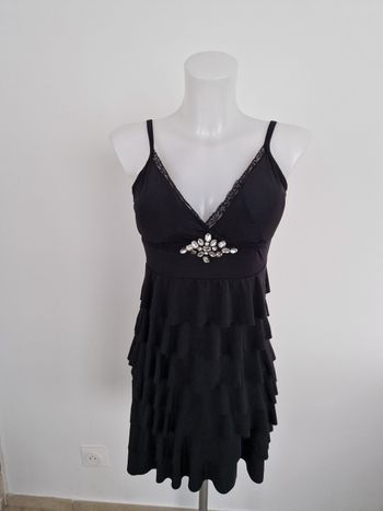 Robe noire à volants Giorgia