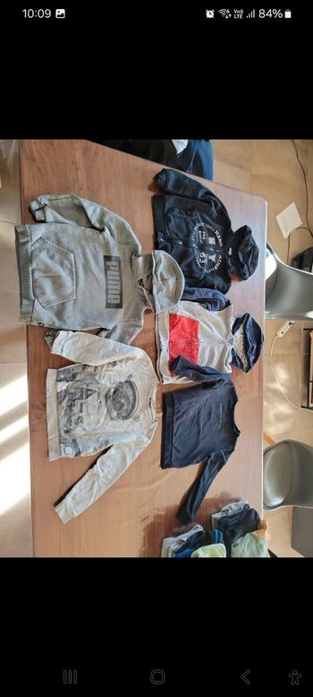 Lot de 5 sweats garçon 8 ans