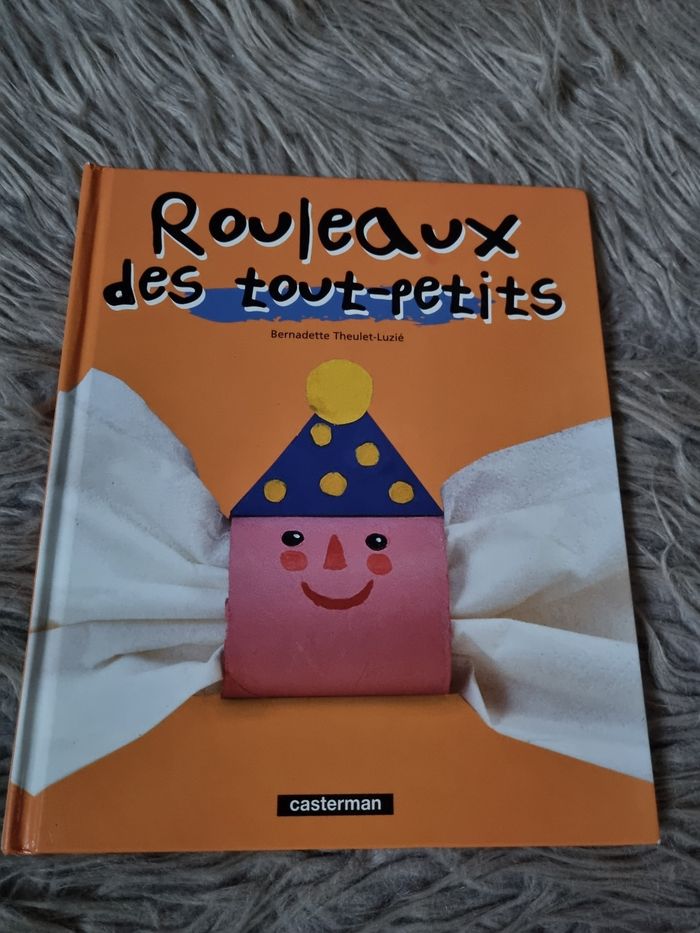 Livre de loisirs créatifs pour enfant (Rouleaux des tout-petits)