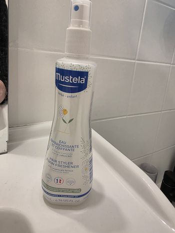 Eau nettoyante mustela