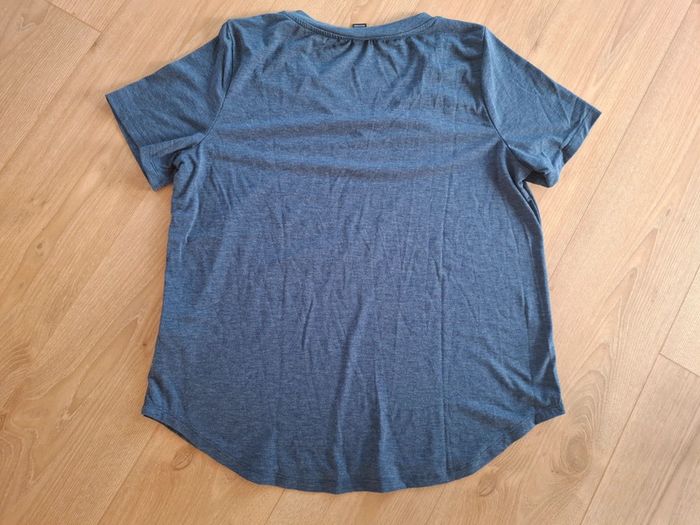 Tee-shirt bleu shein XL - photo numéro 3