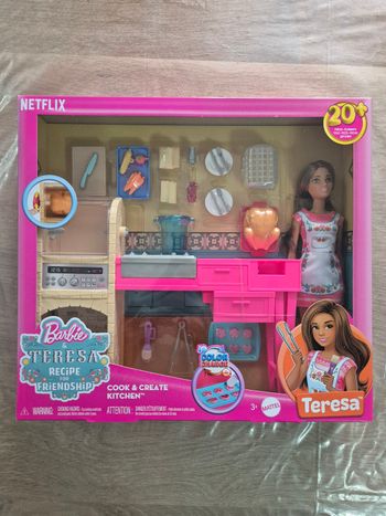 Barbie Teresa cook & create kitchen coffret cuisine