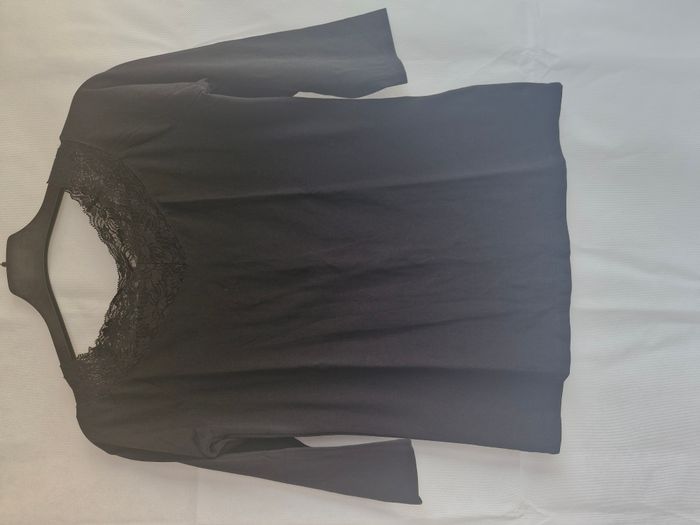 T-shirt manches ¾ dentelle col V 36 U Collection Noir
