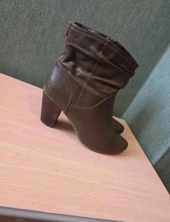 Bottines a talons en cuir excellent taille 40