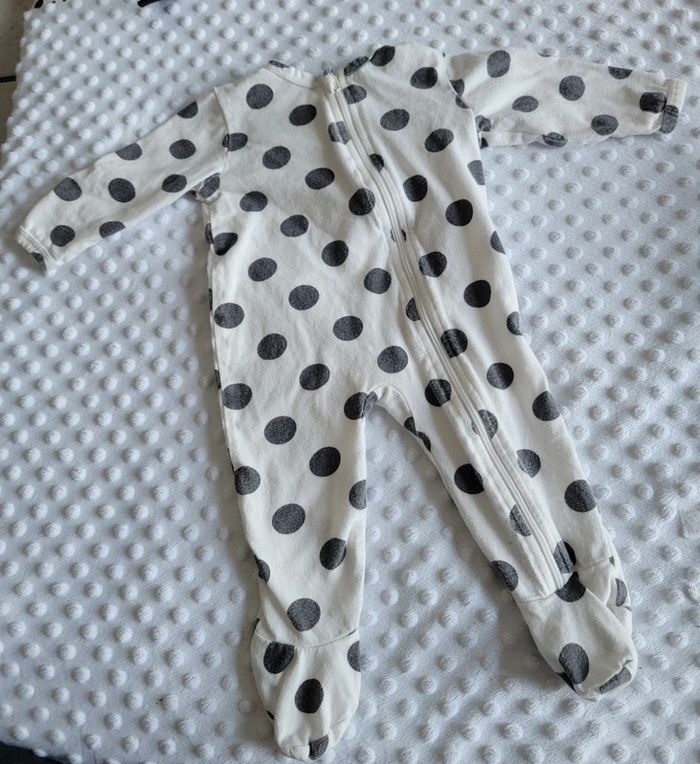 Pyjama blanc à pois 6 mois coton léger parfait pour le printemps & les nuits d'été
