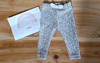 Pantalon fleuri bébé 9 mois
