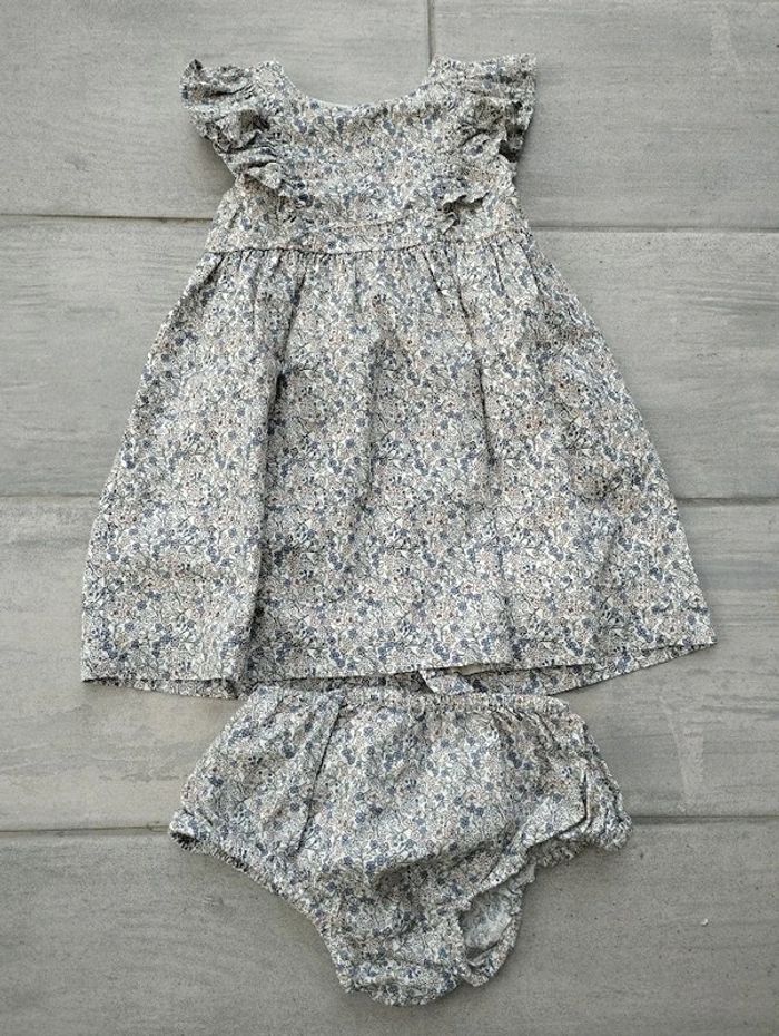 Lot n° 425 Robe Kiabi avec bloomer 18 mois - photo numéro 2