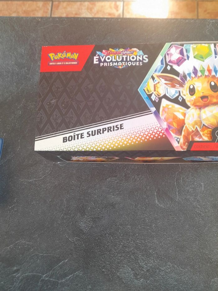 Boite vide pokémon - photo numéro 2