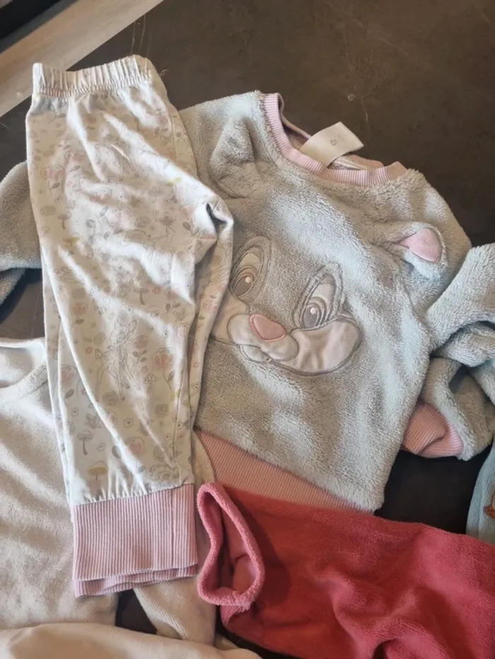 Lot de 5 pyjamas 24 mois - photo numéro 3