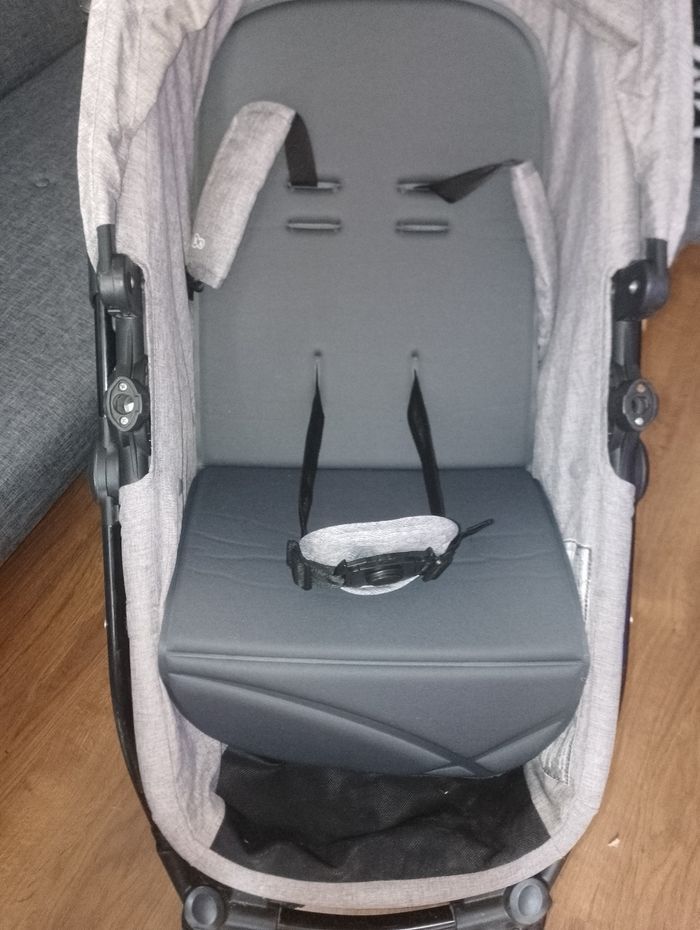Poussette 2en1 kinderkraft avec tous les accessoires - photo numéro 5