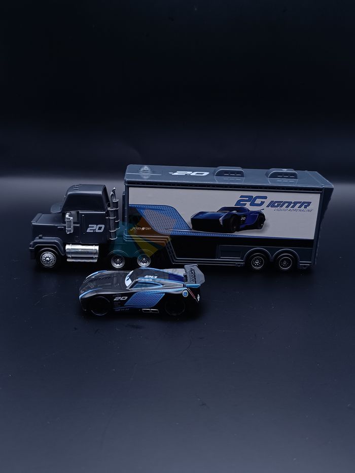 Camion Cars Jackson Storm - photo numéro 2